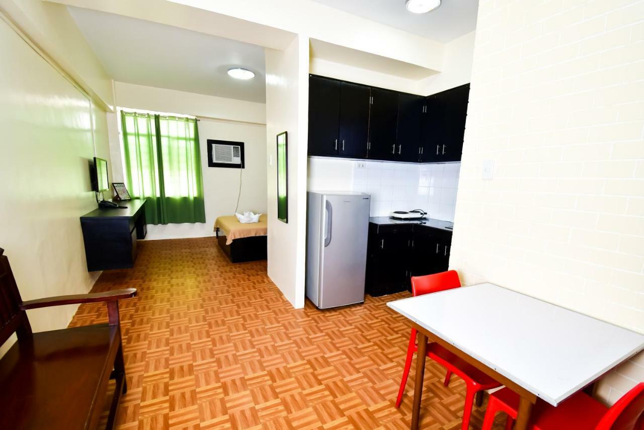 Casa Blanca Apartment Manila Exteriör bild
